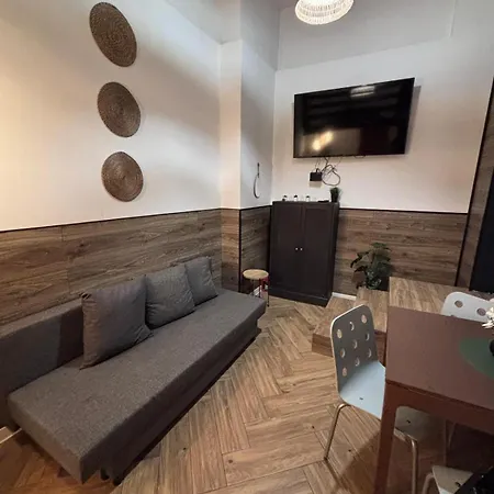 Citybase L Wojewodzka Street Ii *